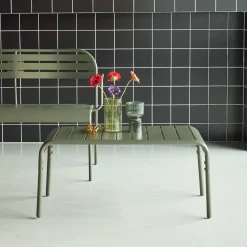 Rectangular steel garden coffee table