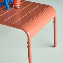 Rectangular steel garden coffee table