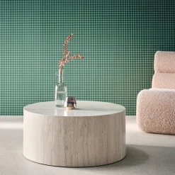 Round coffee table