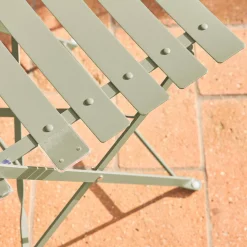 Round folding metal bistro garden table with 2 chairs