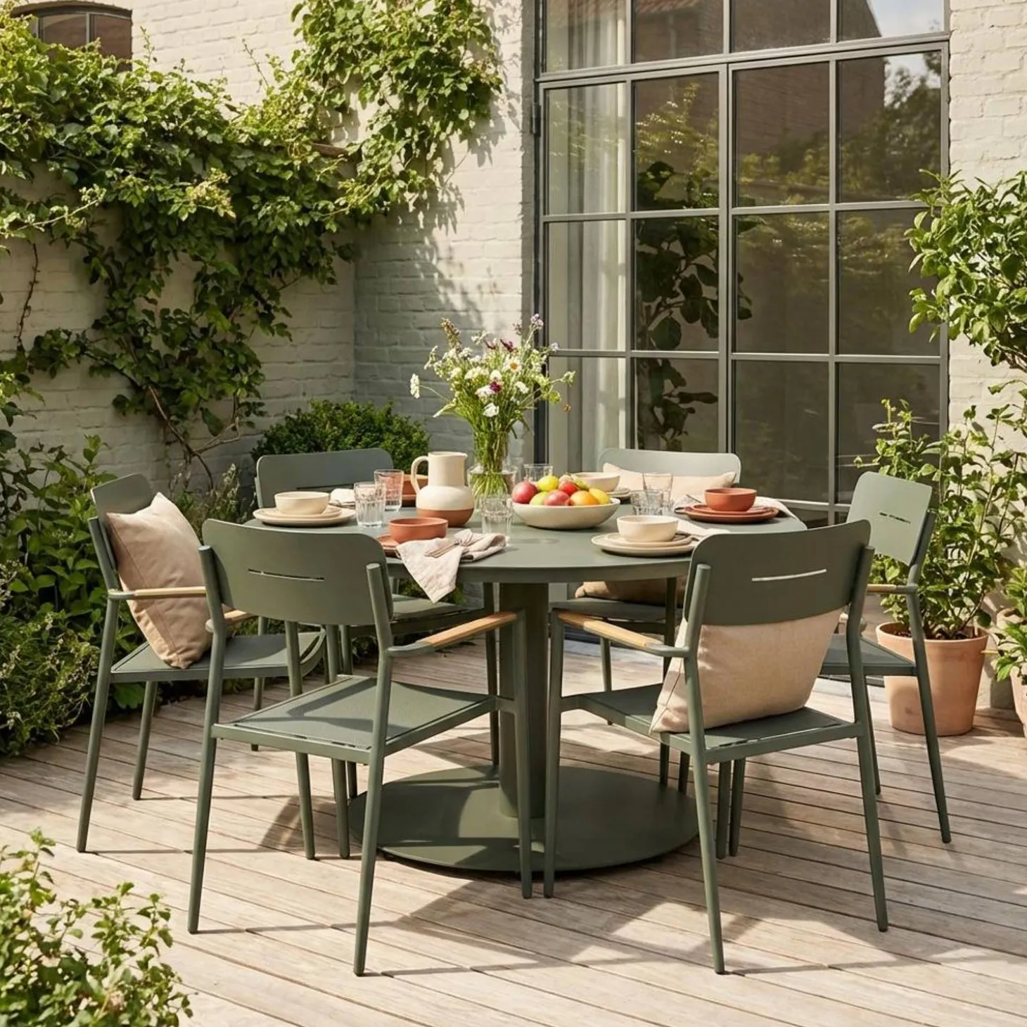 Round garden table aluminium + 6 armchairs
