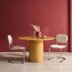 Round rubberwood dining table and oak veneer 4 seats