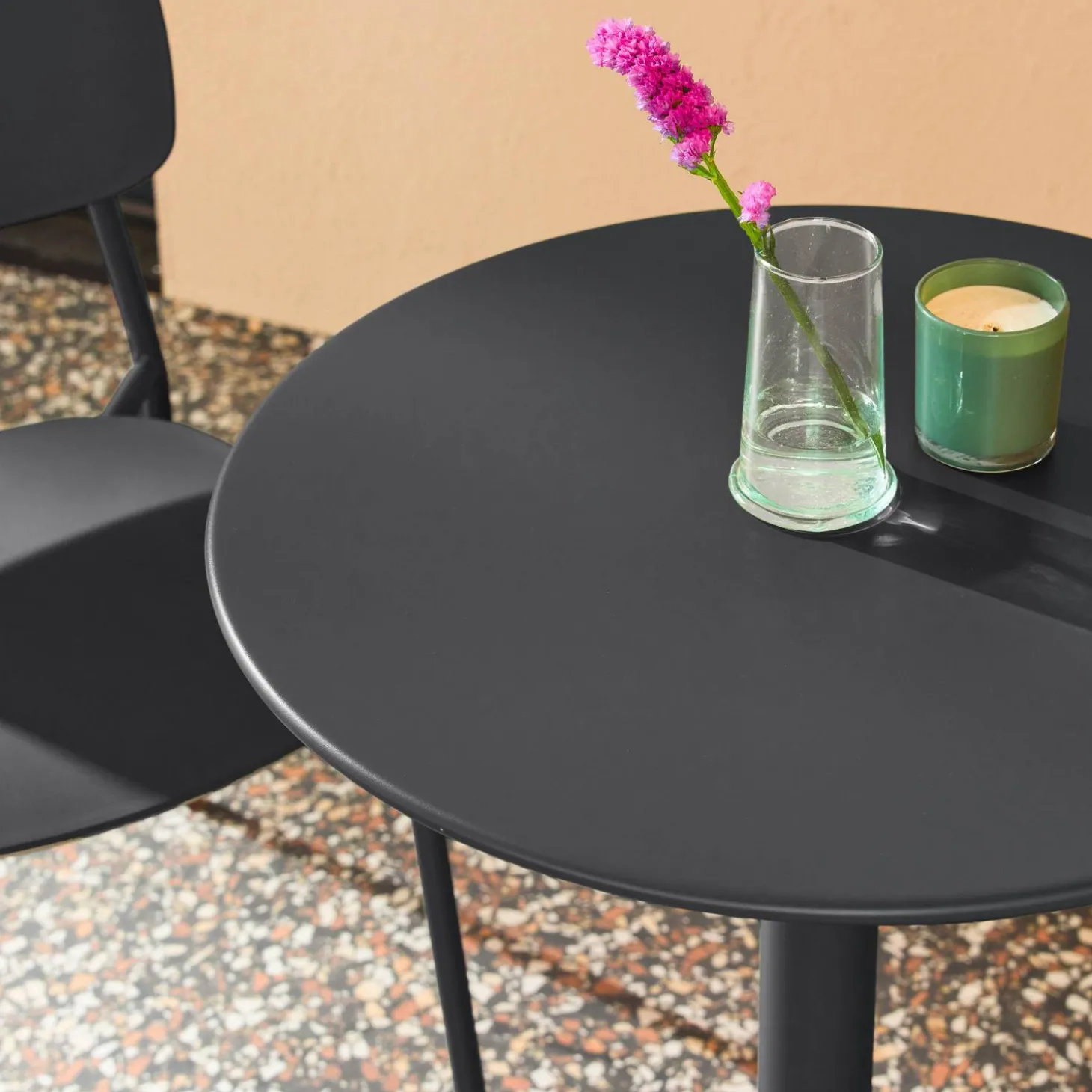 Round steel bistro garden table + 2 chairs