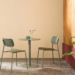 Round steel bistro garden table + 2 chairs