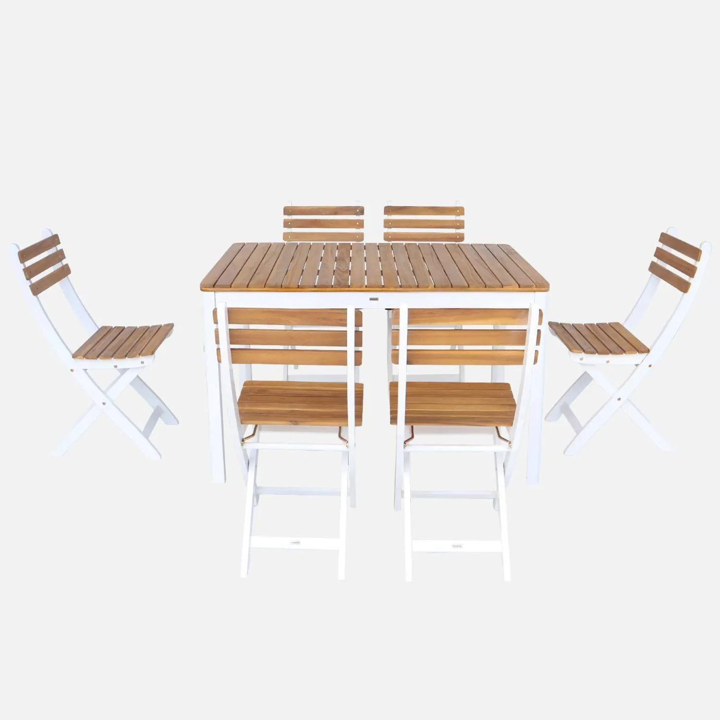 6-seater acacia garden table with rounded corners