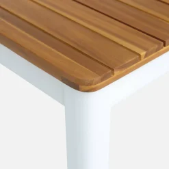 6-seater acacia garden table with rounded corners