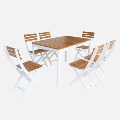 6-seater acacia garden table with rounded corners
