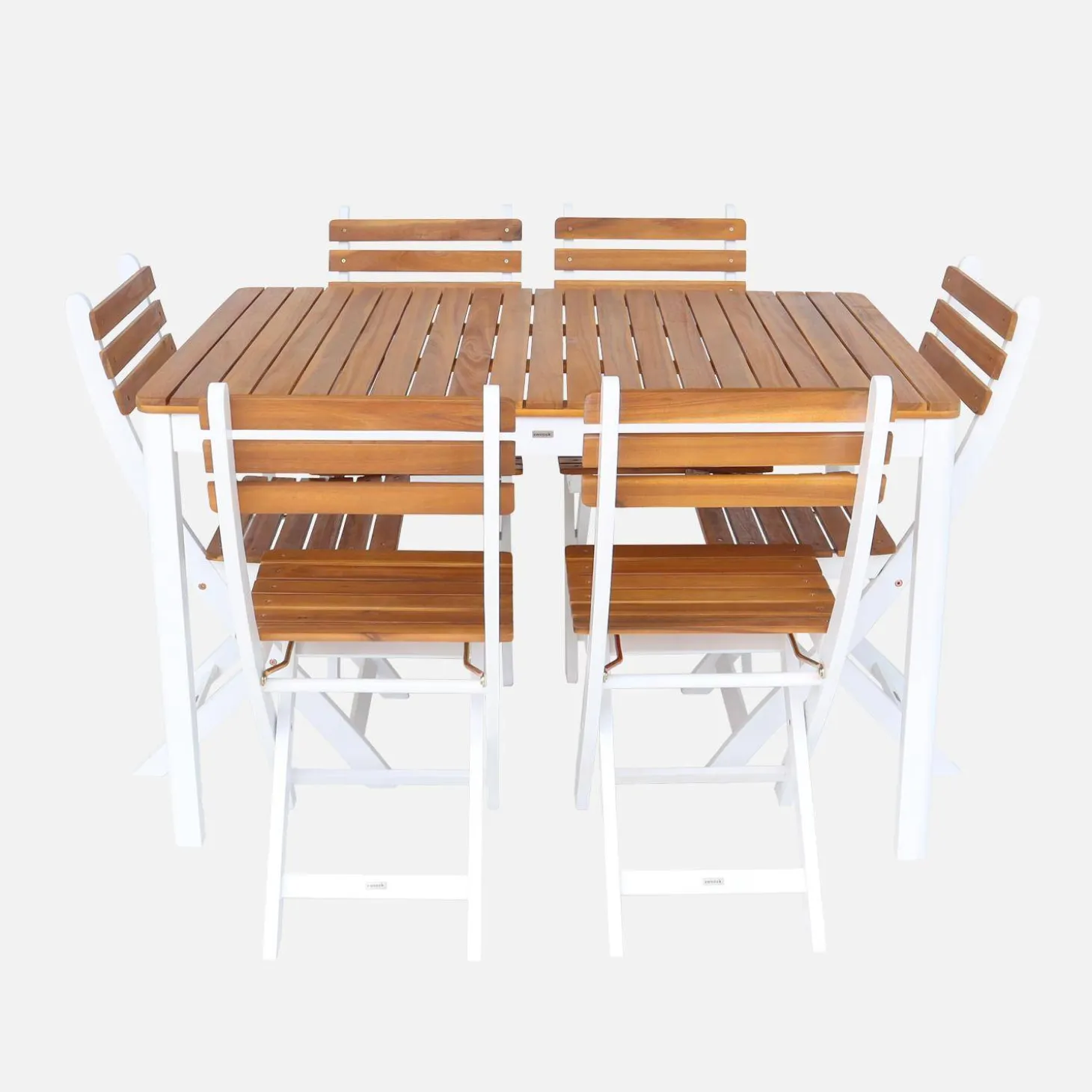 6-seater acacia garden table with rounded corners