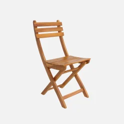 10-seater acacia garden table with rounded corners