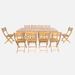 10-seater acacia garden table with rounded corners