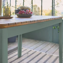 6-seater acacia wood garden table