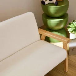 2-seater children's bench in boucle fabric and rubberwood