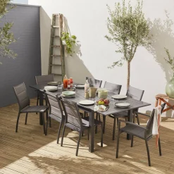8-seater extendable aluminium garden table set with chairs