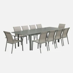 10-seater extendable aluminium garden table