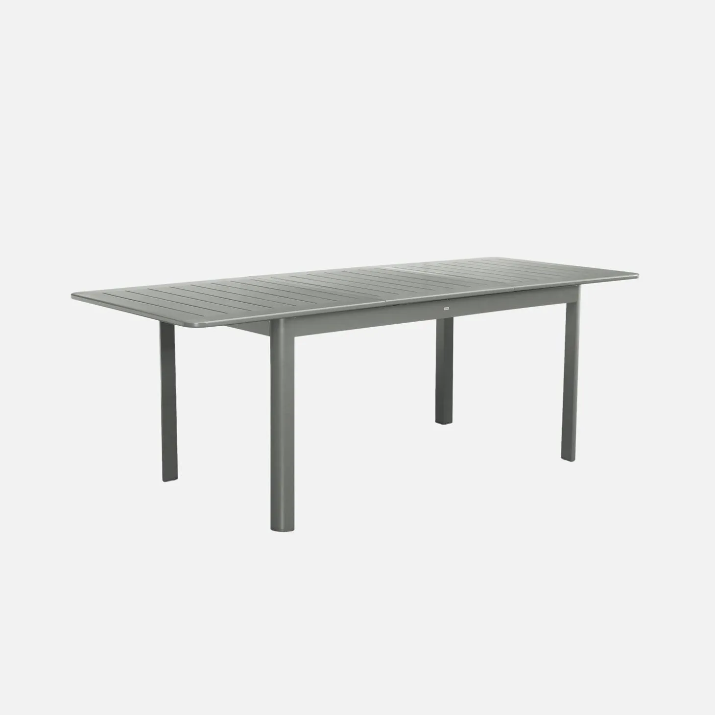 8-seater extendable aluminium garden table