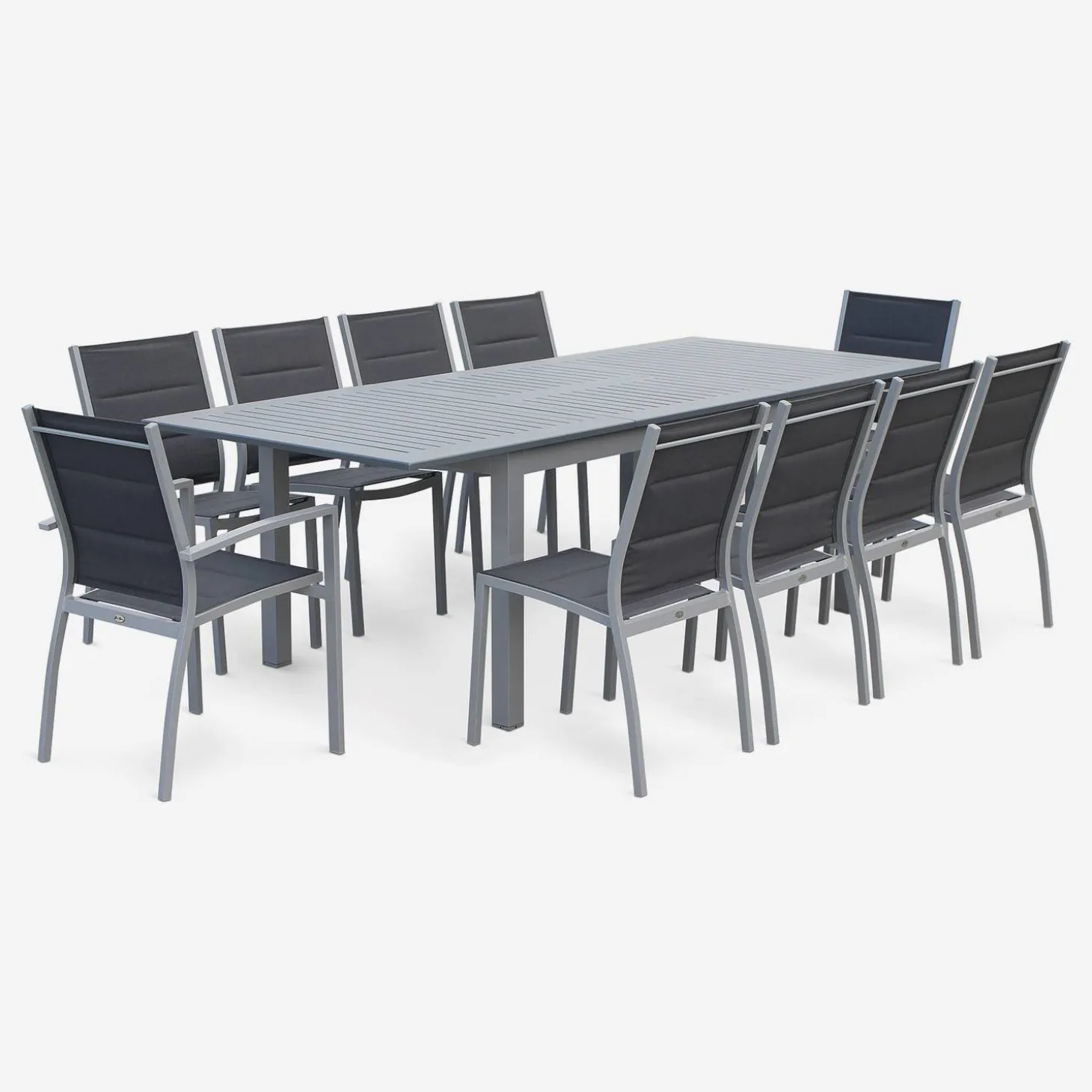 8-seater extendable aluminium garden table set with chairs