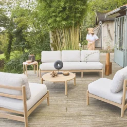 5-seater garden furniture set in acacia wood