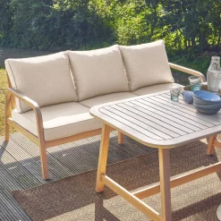 7-seater garden lounge in acacia wood
