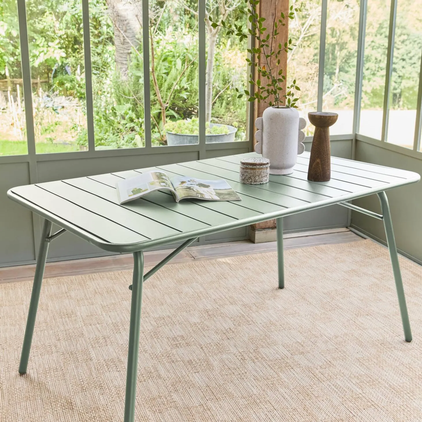 4-seater metal folding garden table 140cm