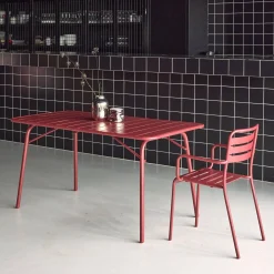 4-seater metal folding garden table 140cm