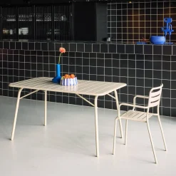 4-seater metal folding garden table 140cm