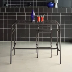 4-seater metal garden bar table