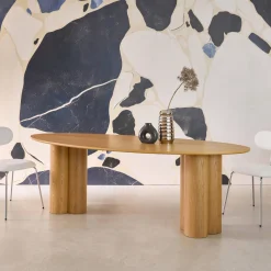 8-seater oval dining table, rubberwood and oak veneer