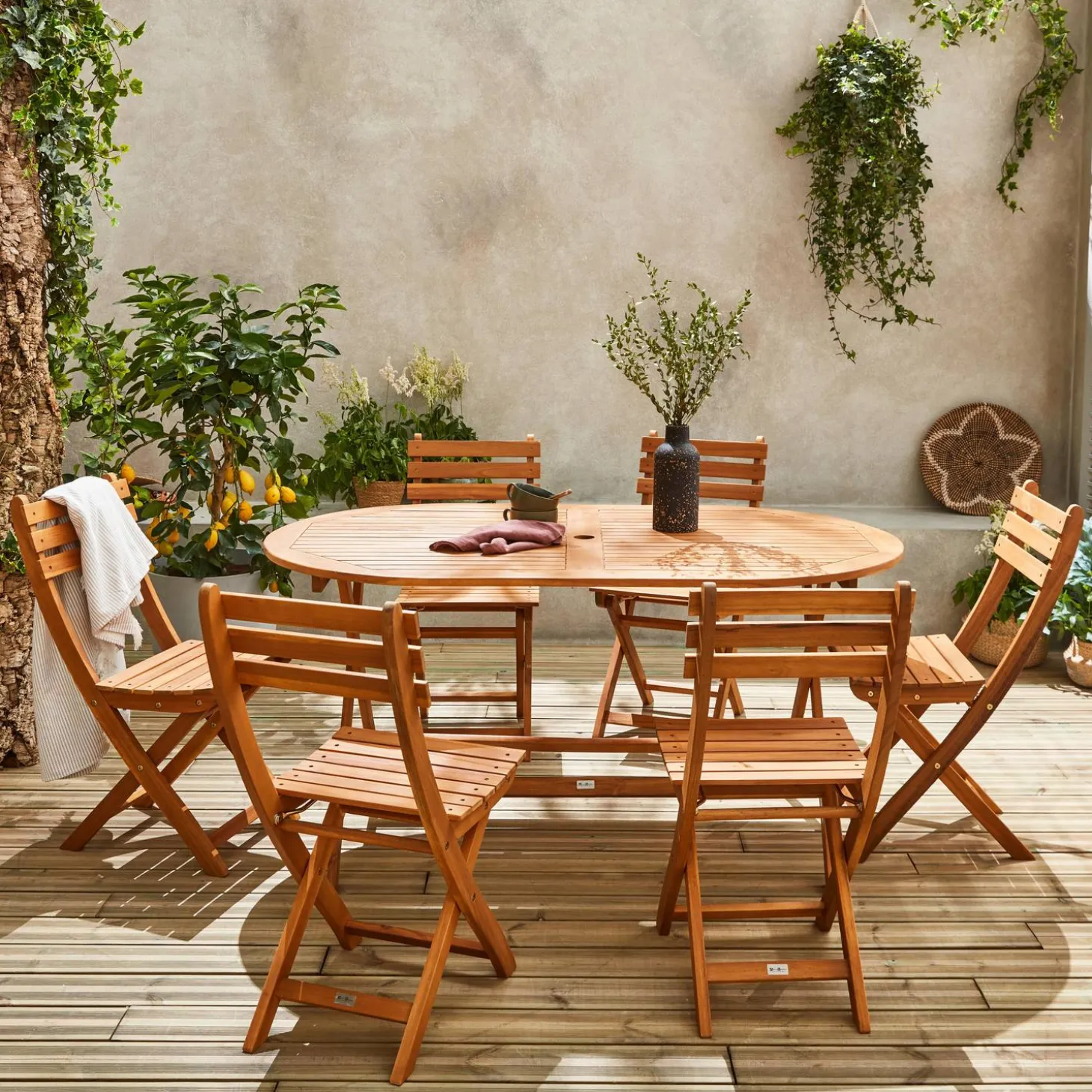 6-seater oval wooden folding garden table