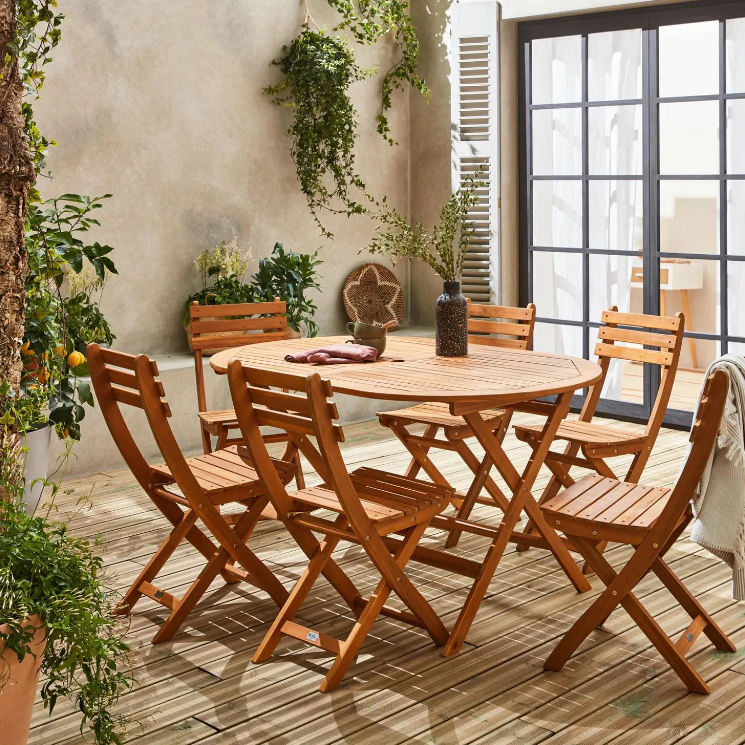6-seater oval wooden folding garden table