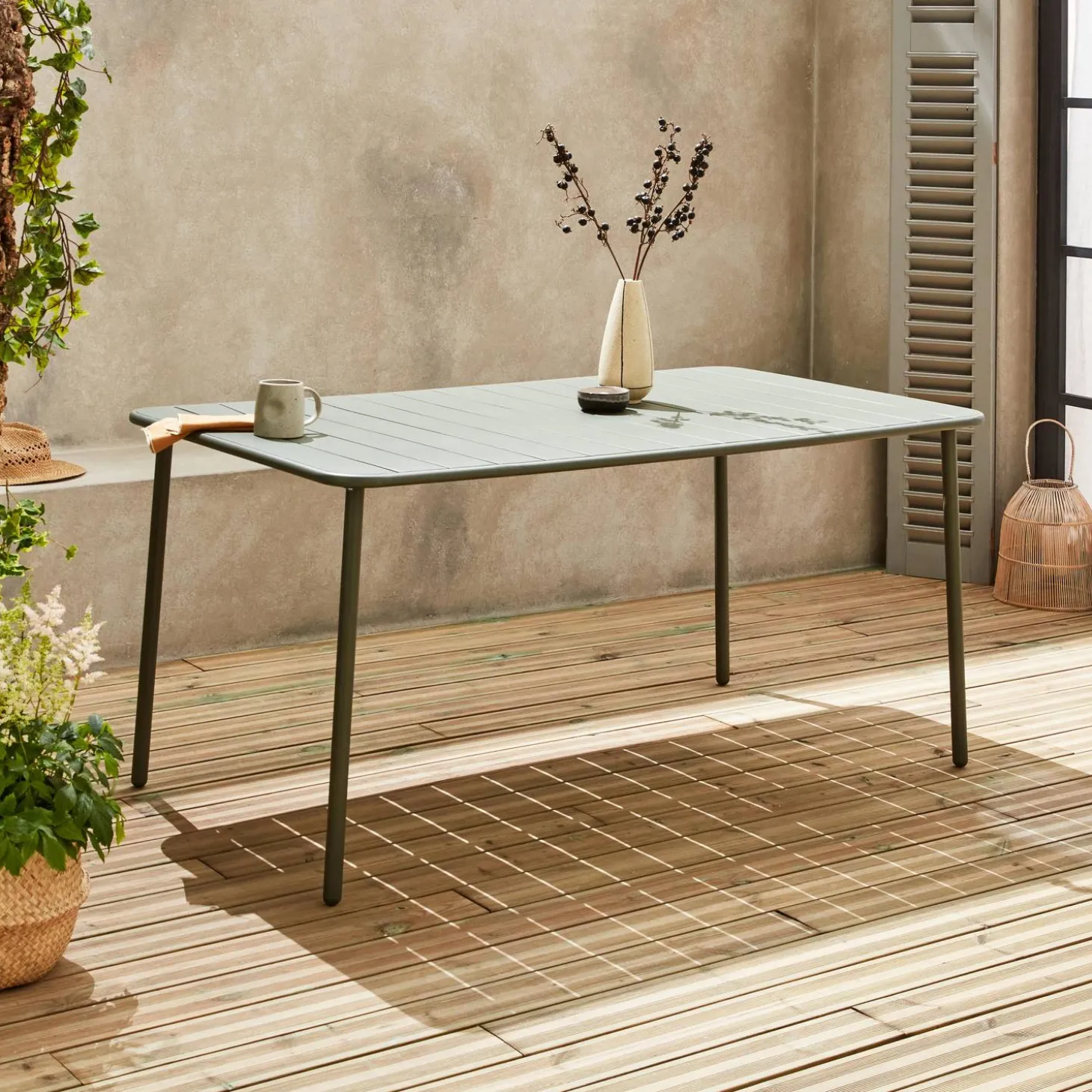 6-8 seater rectangular steel garden table