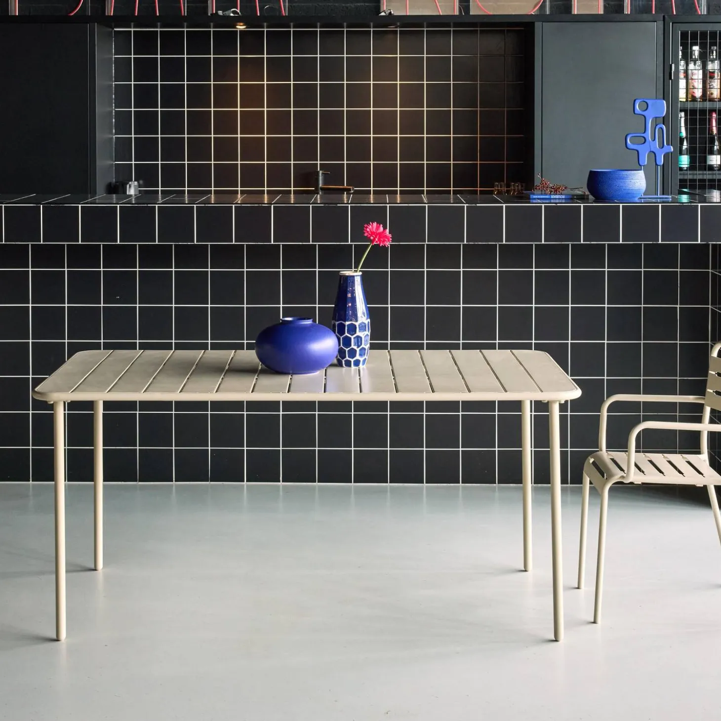 6-8 seater rectangular steel garden table