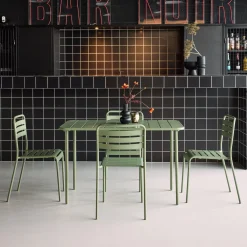 4-seater rectangular steel garden table set with 4 chairs