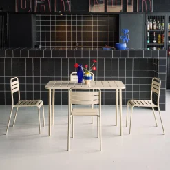 4-seater rectangular steel garden table set with 4 chairs