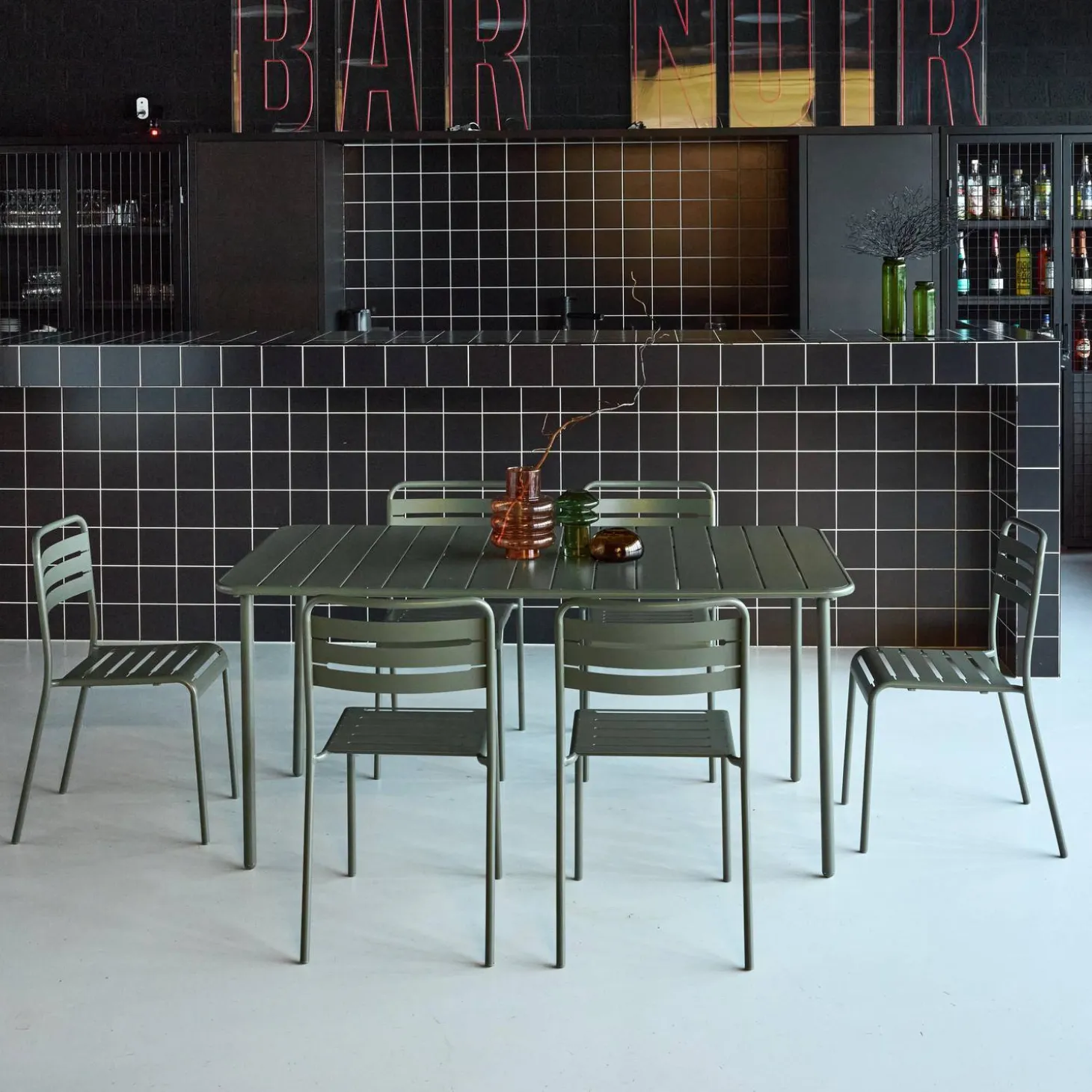 6-8 seater rectangular steel garden table set with 6 chairs