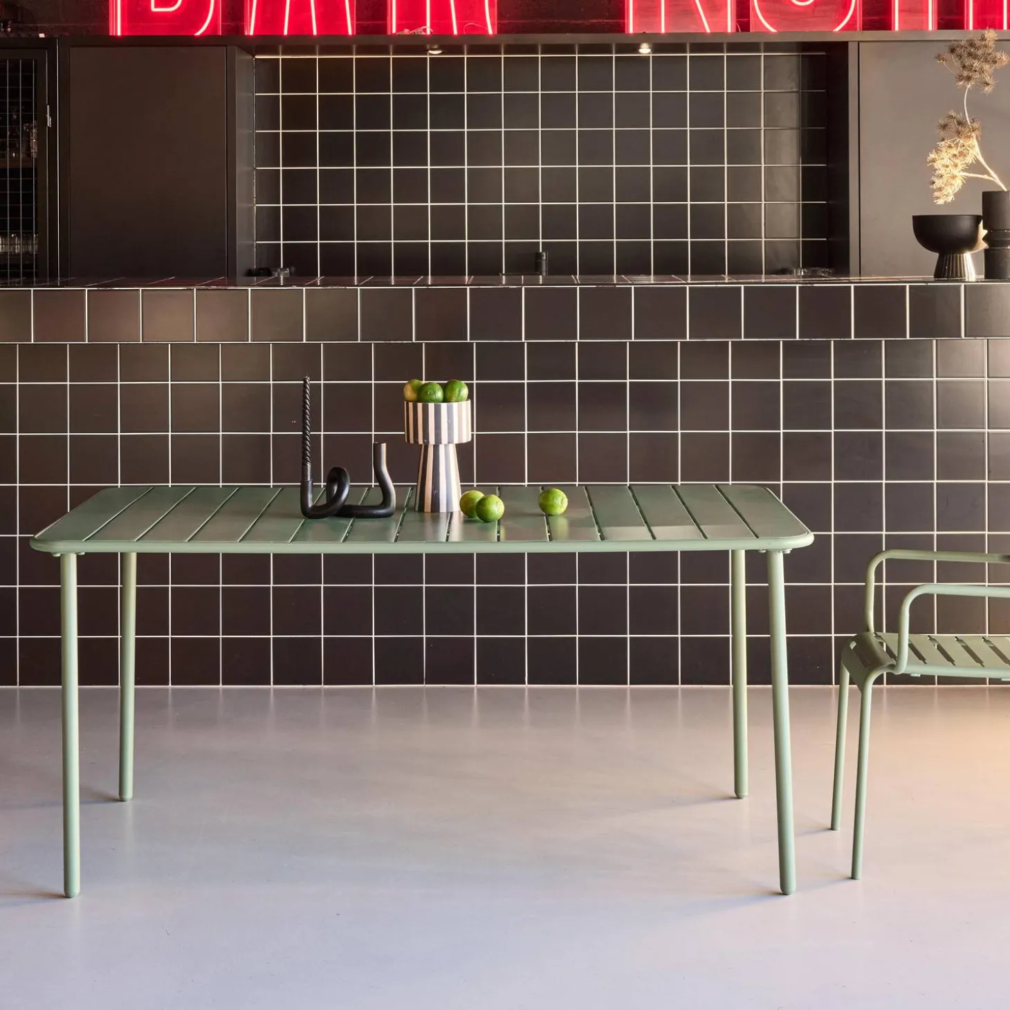 6-8 seater rectangular steel garden table