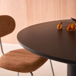 4-seater round dining table, rubberwood and oak veneer