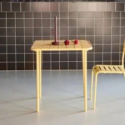 2-seater square steel garden table