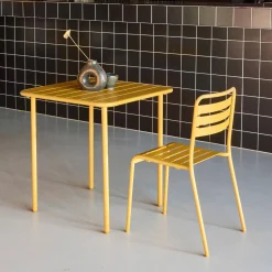 2-seater square steel garden table