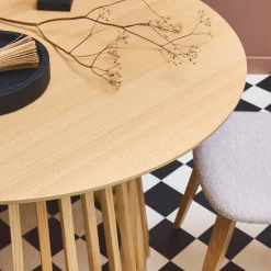 4-seater wooden-effect dining table with spruce legs