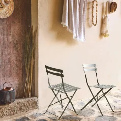 Set of 2 folding garden chairs
