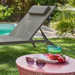 Set of 2 multi-position steel sun loungers with cushion and wheels