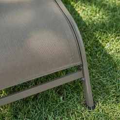 Set of 2 multi-position steel sun loungers with cushion and wheels