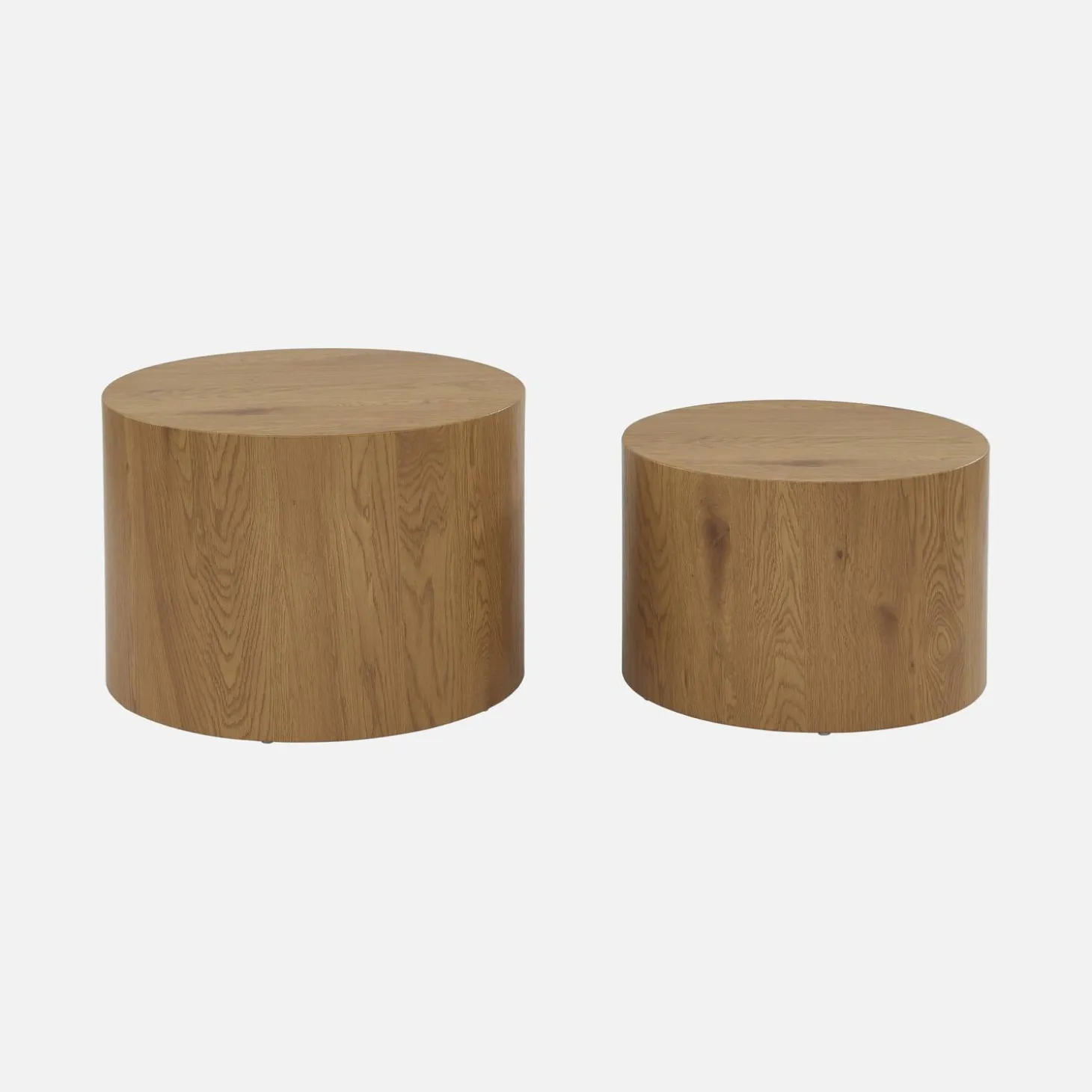 Set of 2 round nesting coffee tables wood effect
