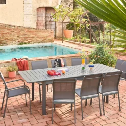 Set of 2 stackable aluminum garden chairs