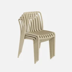 Set of 4 stackable plastic garden chairs