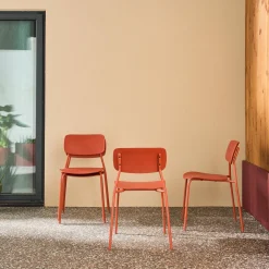 Set of 4 stackable steel and plastic garden chairs