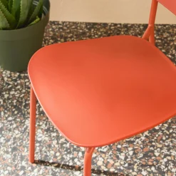 Set of 2 stackable steel and plastic garden chairs