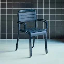 Set of 2 stackable steel garden armchairs