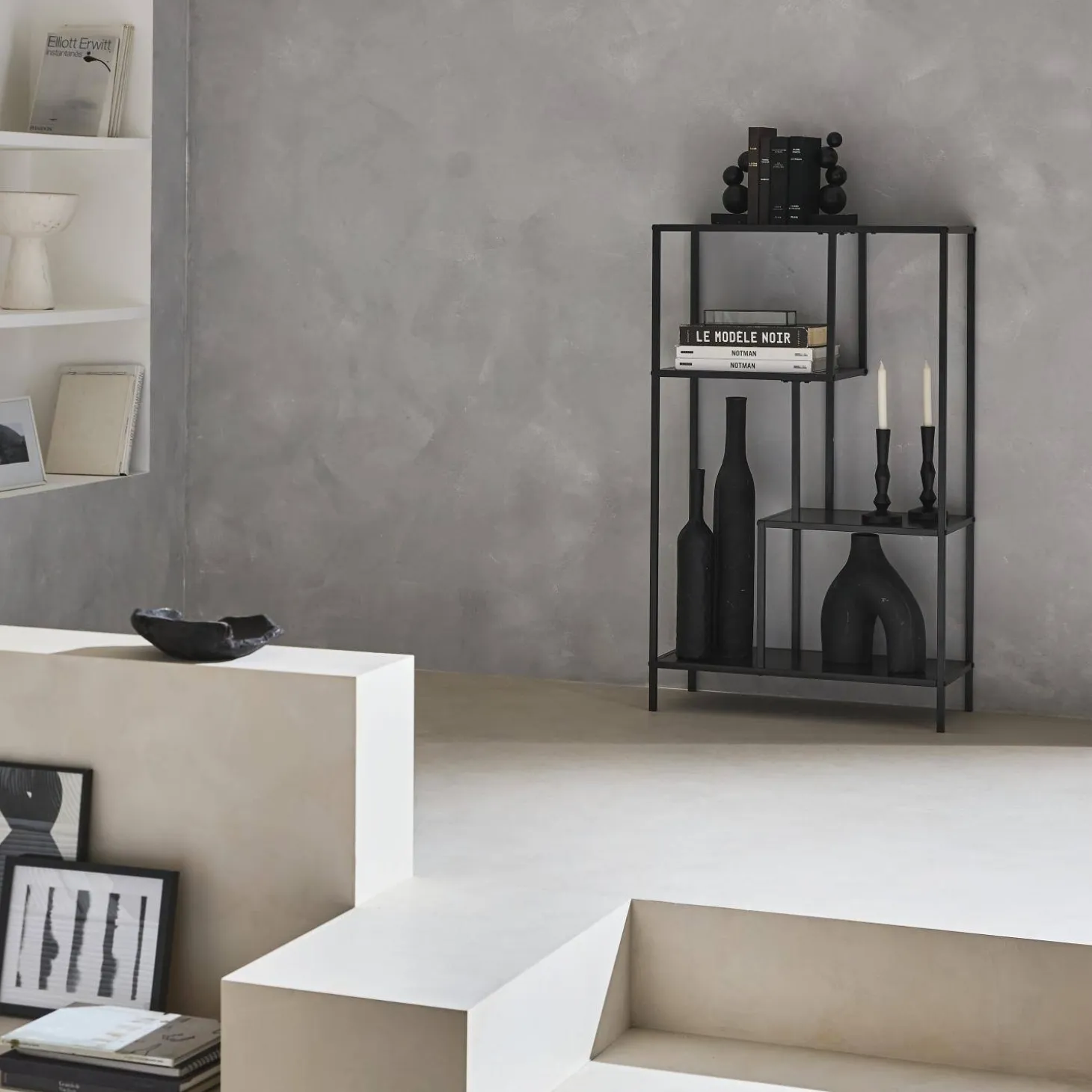 4-shelf asymmetrical bookshelf in black metal