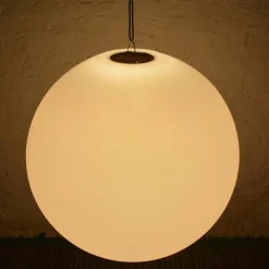 Spherical LED lamp with remote control